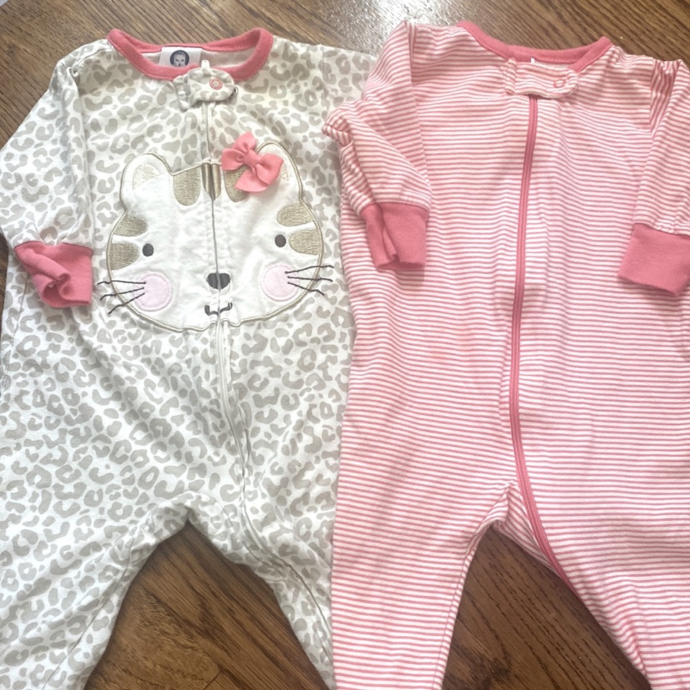 Gerber two pack footie pjs